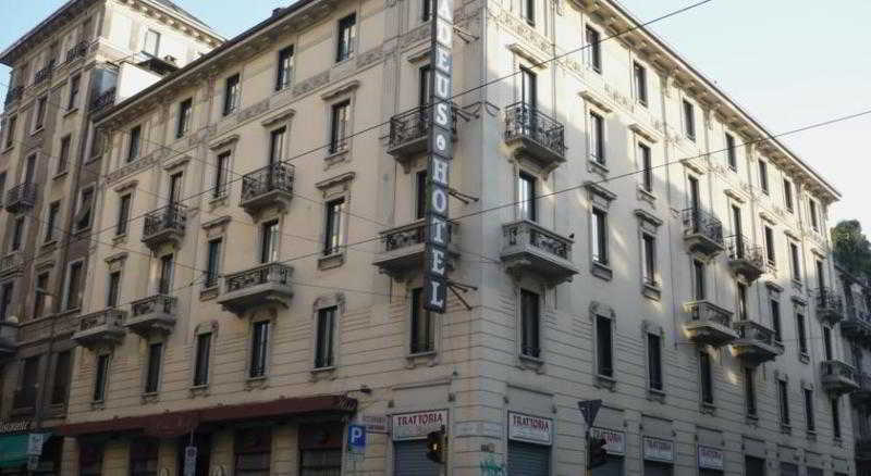 Spice Hotel Milano Esterno foto